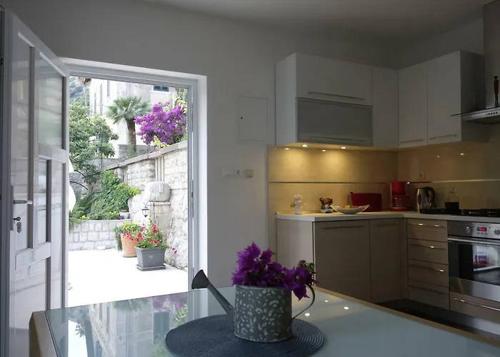 Private  One-Bedroom Apartment